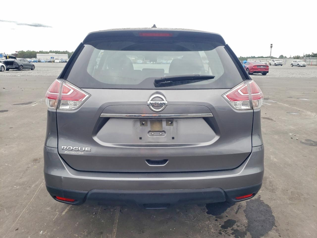 2016 NISSAN ROGUE S photo 6