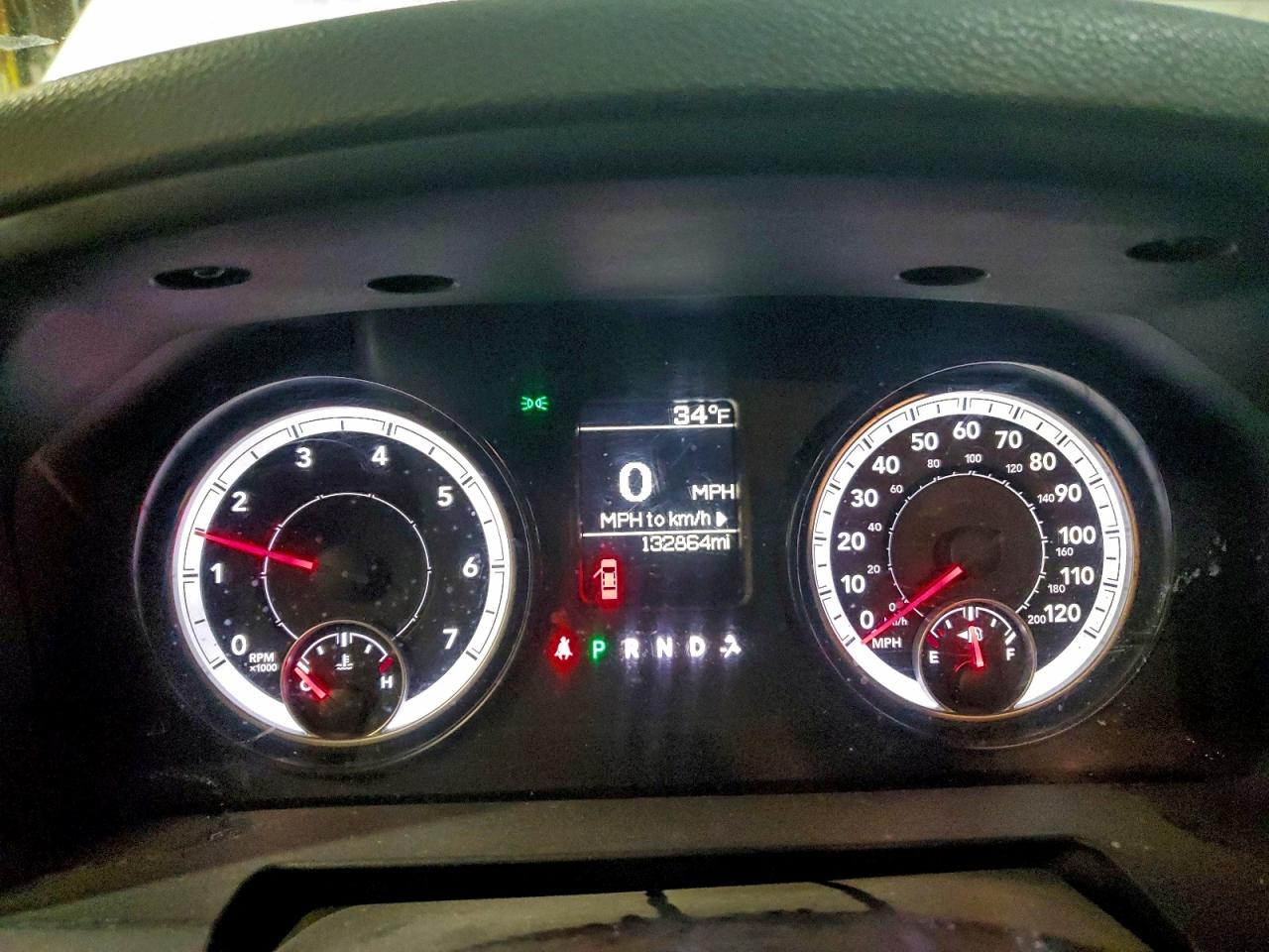 2014 RAM 1500 ST photo 9