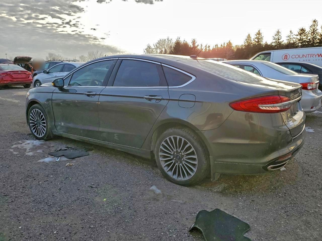 2018 FORD FUSION SE photo 2
