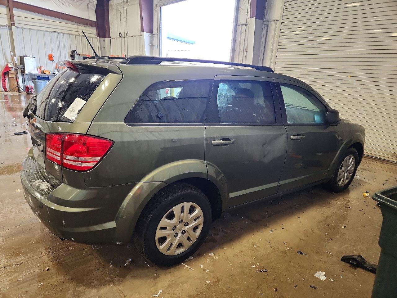 2018 DODGE JOURNEY SE photo 3