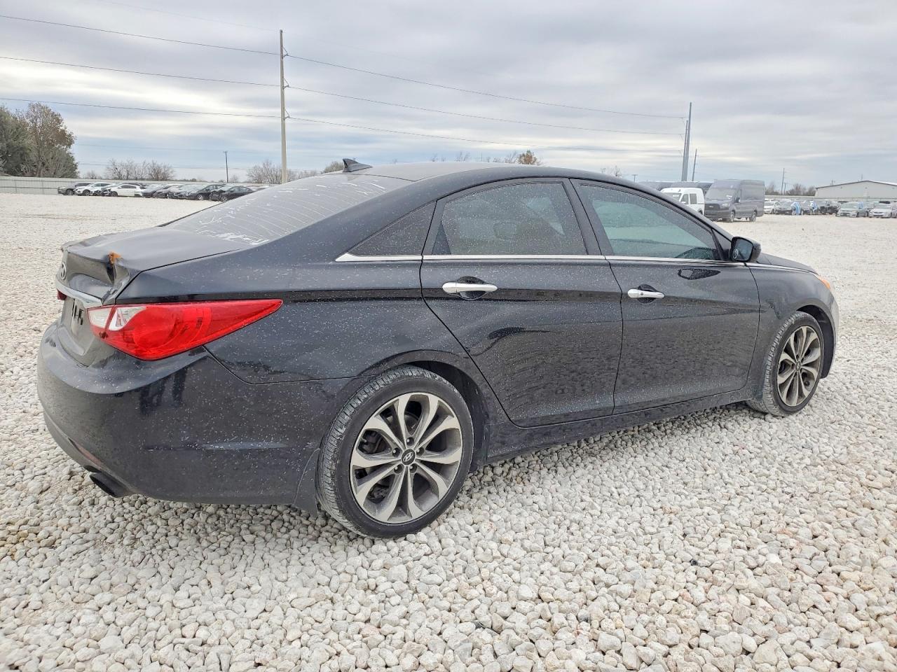 2013 HYUNDAI SONATA photo 5