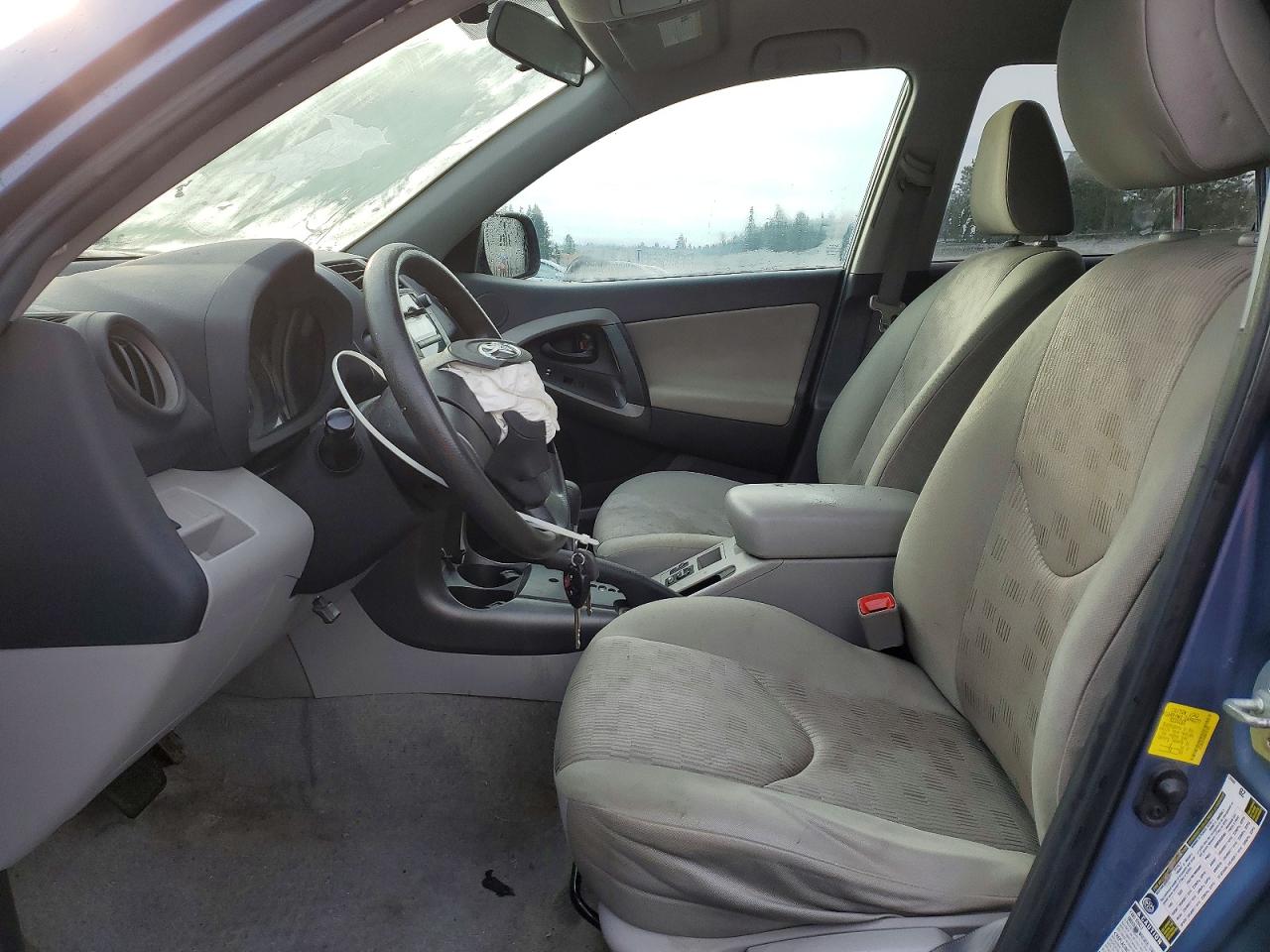 2011 TOYOTA RAV4 photo 7