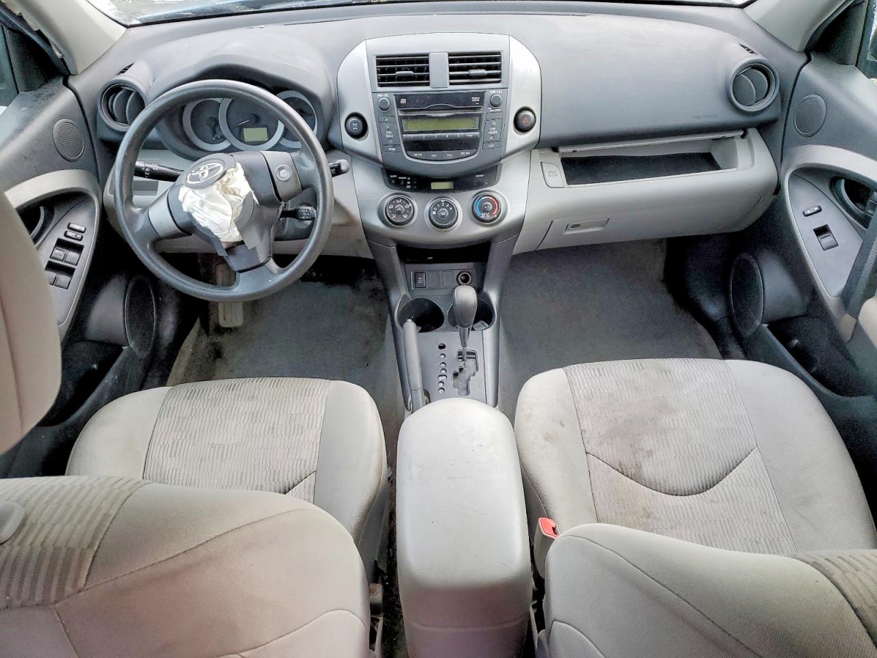 2011 TOYOTA RAV4 photo 8