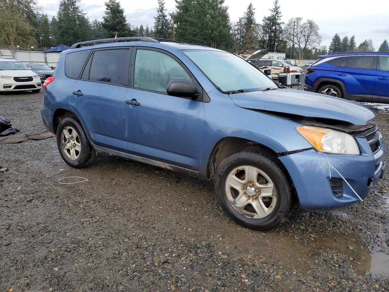 2011 TOYOTA RAV4 photo 4