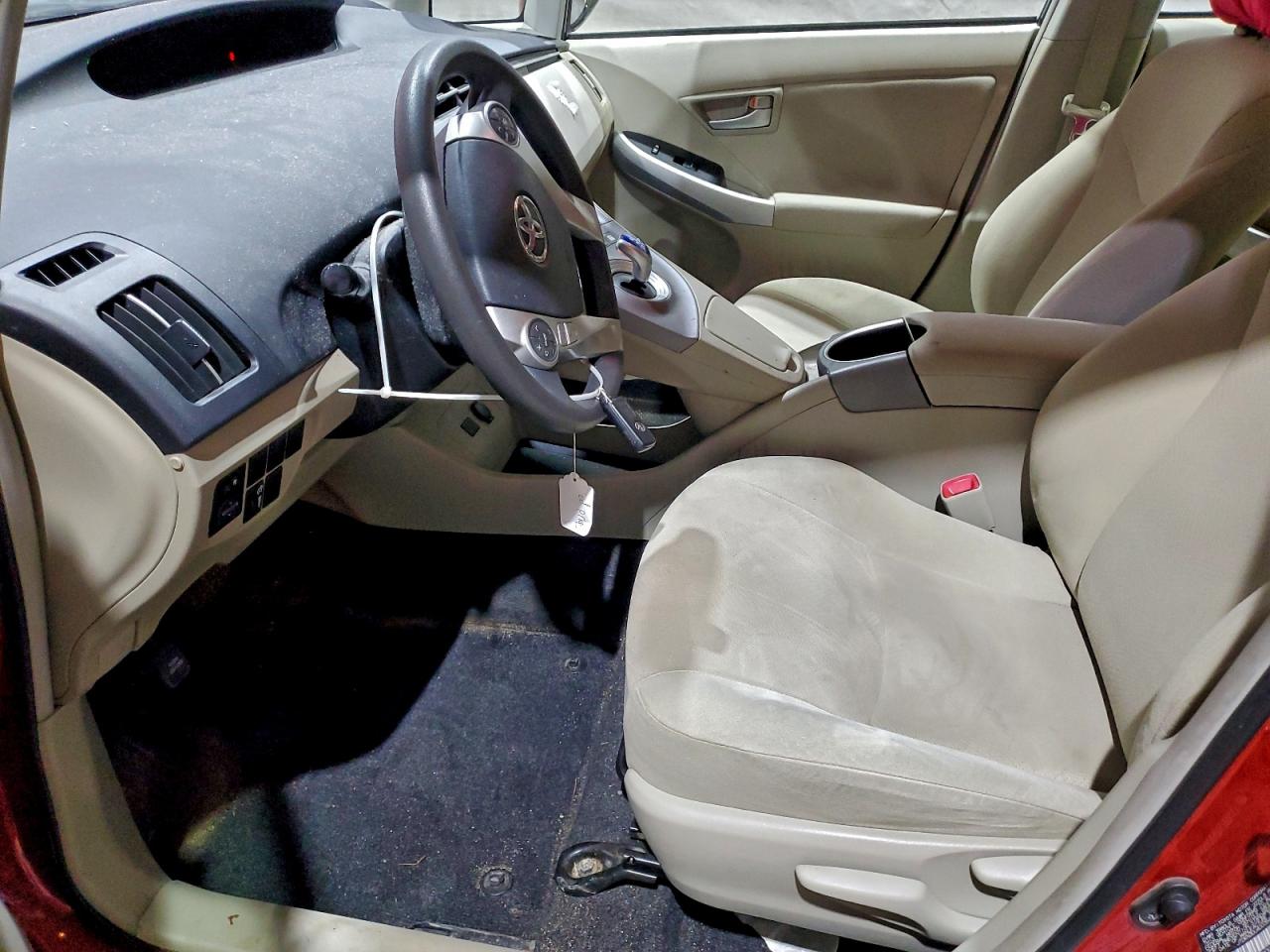 2013 TOYOTA PRIUS photo 7