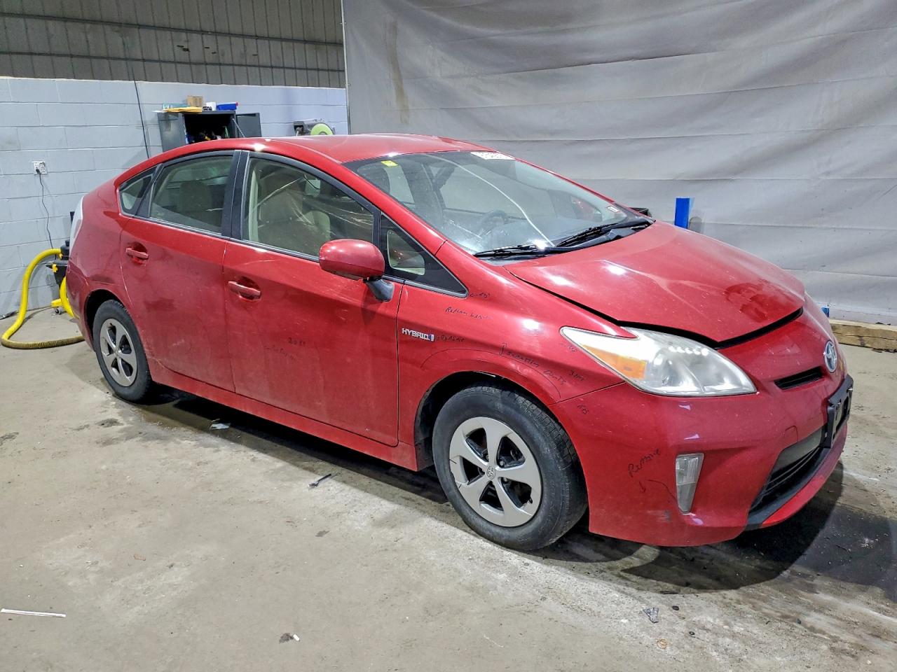 2013 TOYOTA PRIUS photo 4