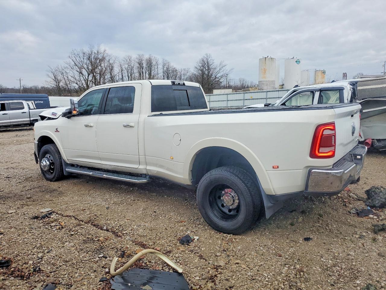 2020 RAM 3500 LARAMIE photo 2