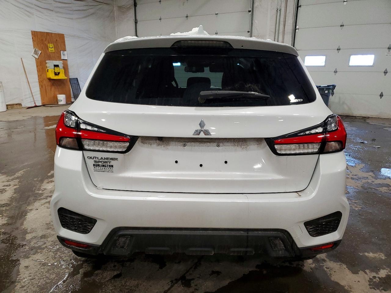 2024 MITSUBISHI OUTLANDER SPORT S/SE photo 6