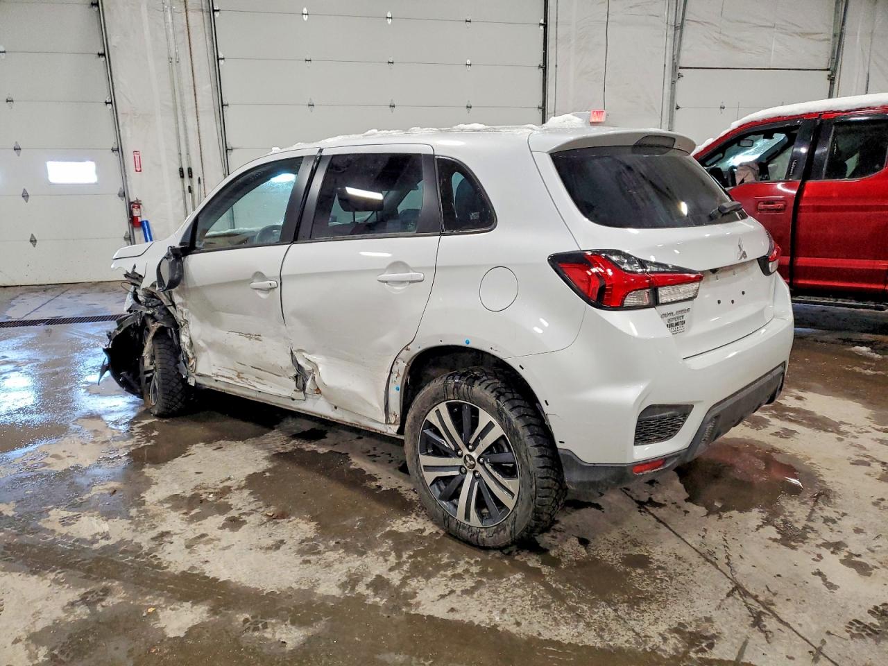 2024 MITSUBISHI OUTLANDER SPORT S/SE photo 2