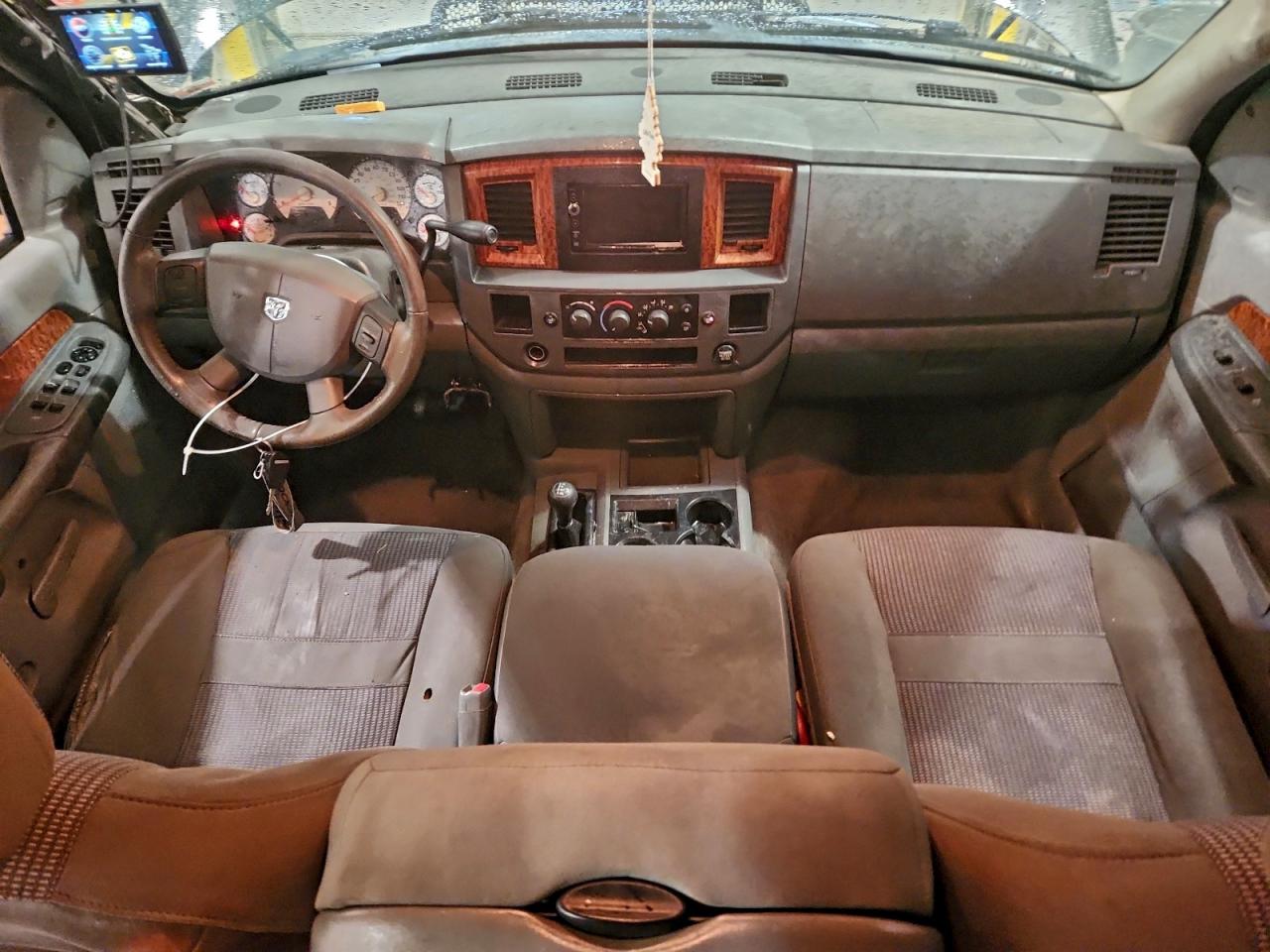 2006 DODGE RAM 2500 ST photo 8