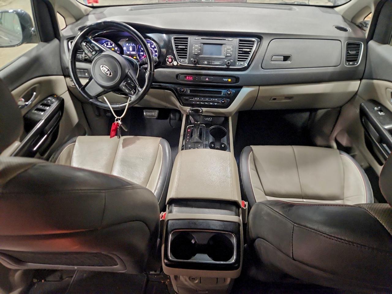 2016 KIA SEDONA EX photo 8