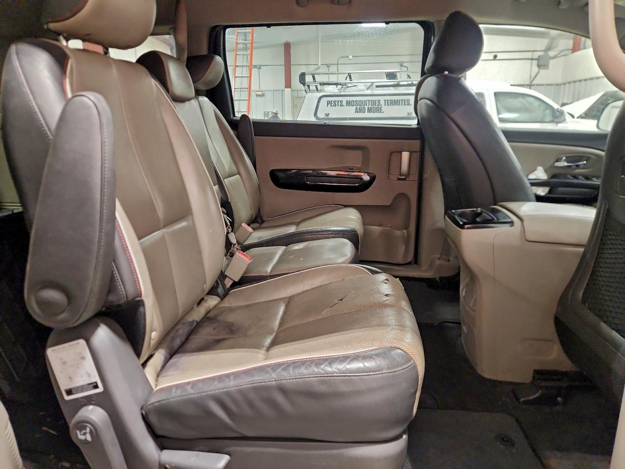 2016 KIA SEDONA EX photo 11