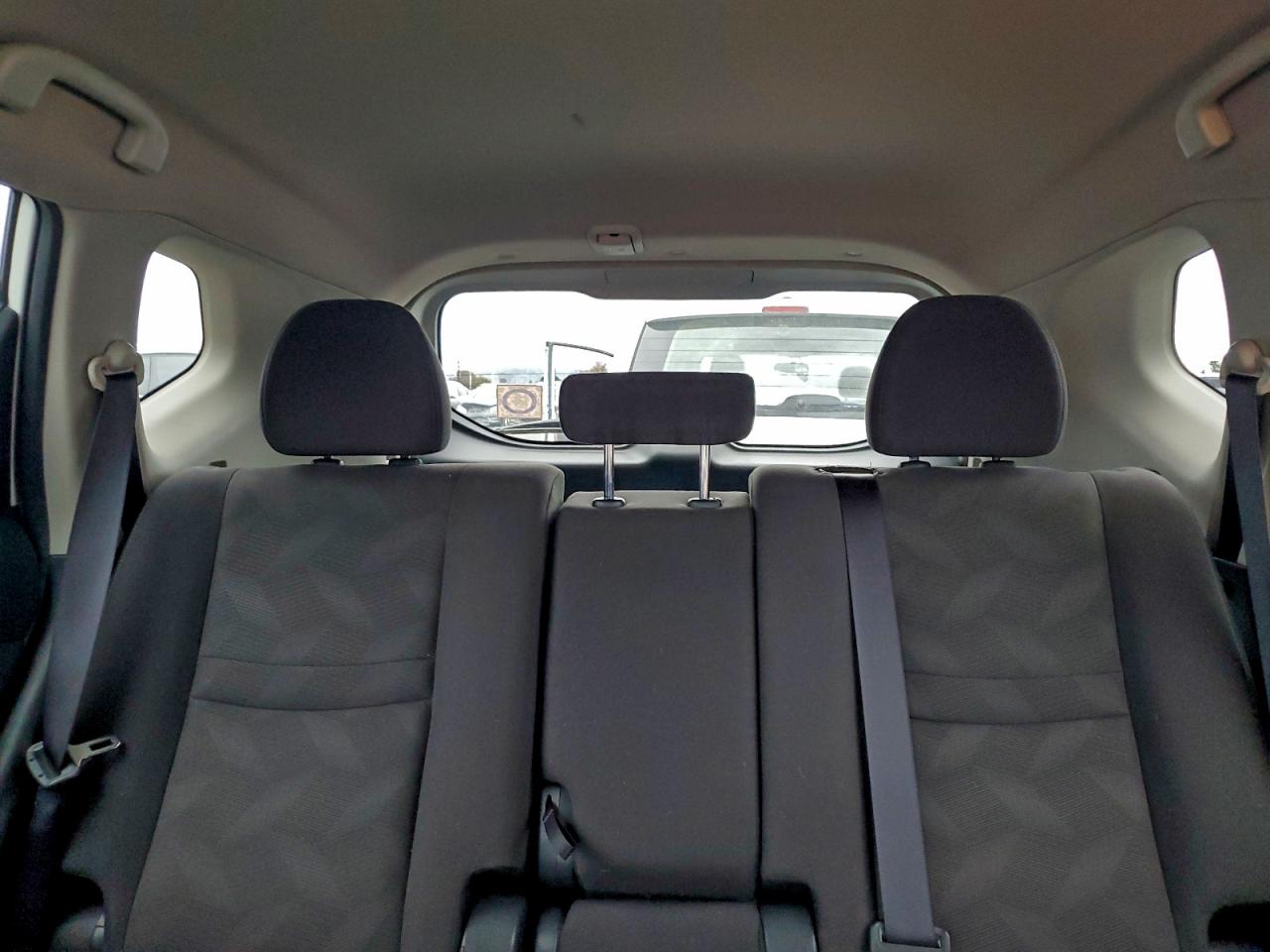 2016 NISSAN ROGUE S photo 10