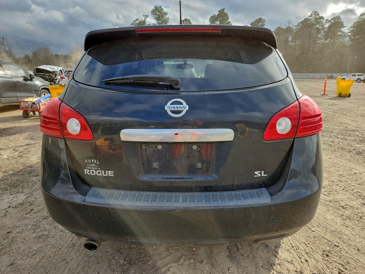 2013 NISSAN ROGUE S photo 6