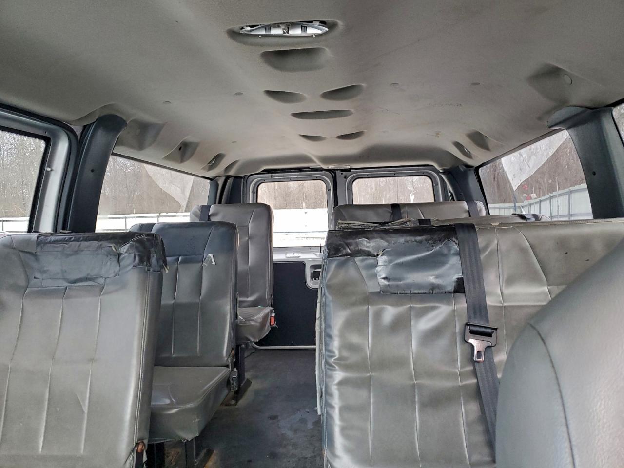 2011 FORD ECONOLINE E250 VAN photo 10