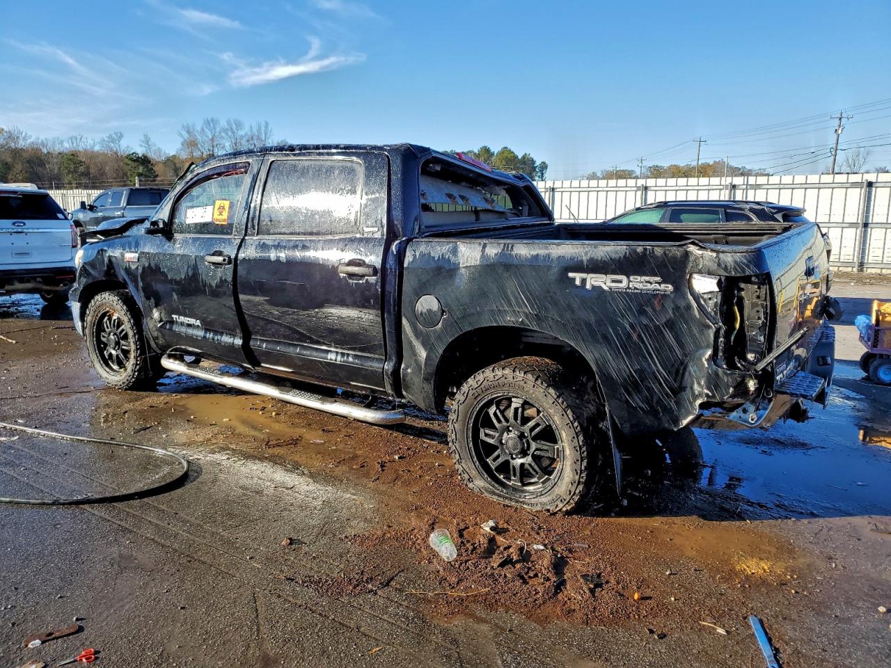 2010 TOYOTA TUNDRA CREWMAX SR5 photo 2
