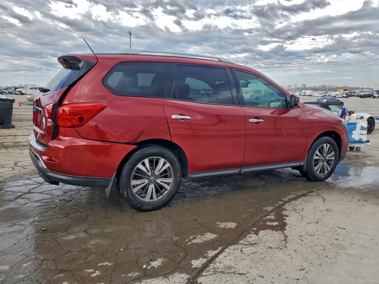 2017 NISSAN PATHFINDER S photo 3