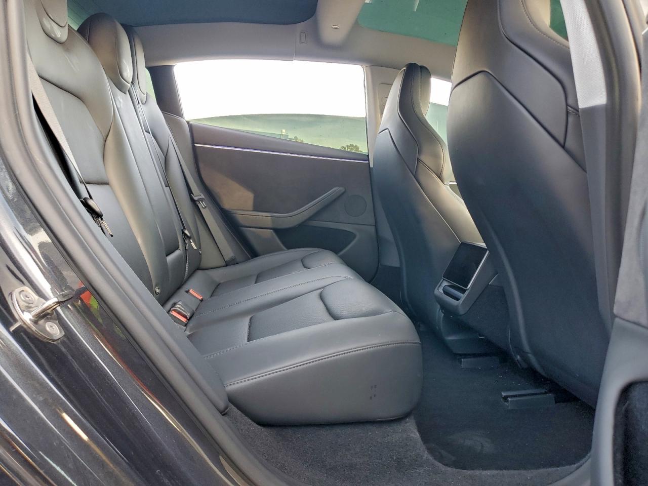 2024 TESLA MODEL 3 photo 10