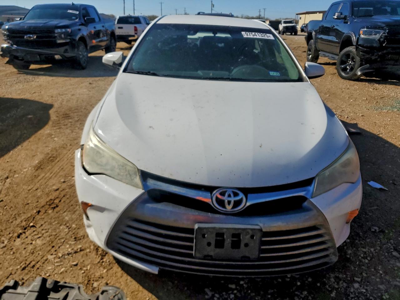 2015 TOYOTA CAMRY LE photo 5