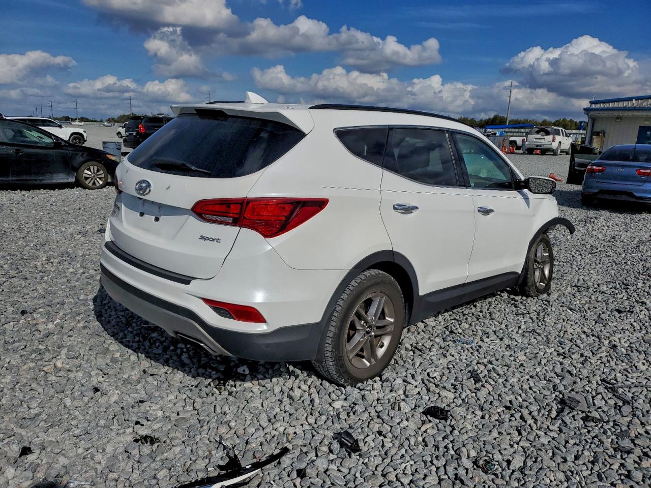 2017 HYUNDAI SANTA FE SPORT photo 3