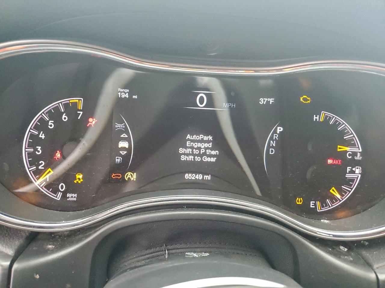 2019 JEEP GRAND CHEROKEE LAREDO photo 9