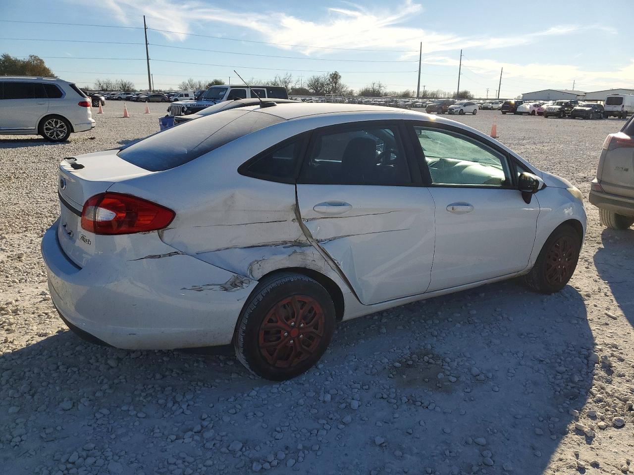 2012 FORD FIESTA S photo 3