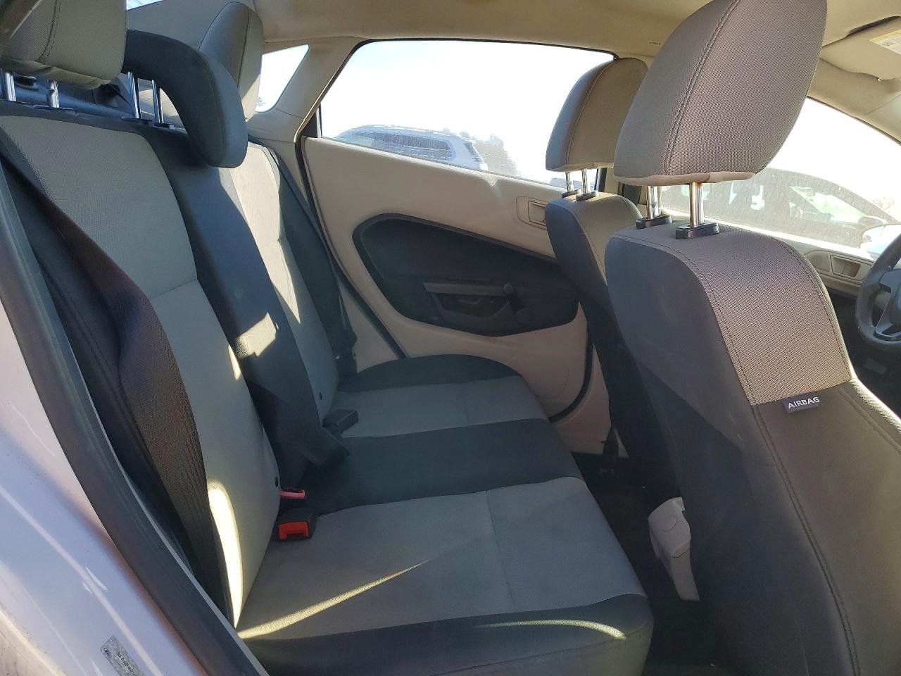 2012 FORD FIESTA S photo 10