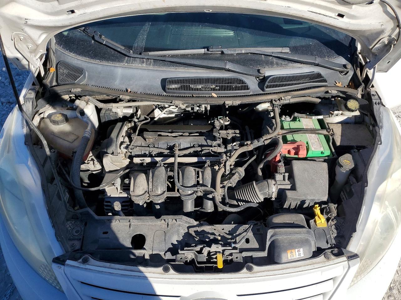2012 FORD FIESTA S photo 11