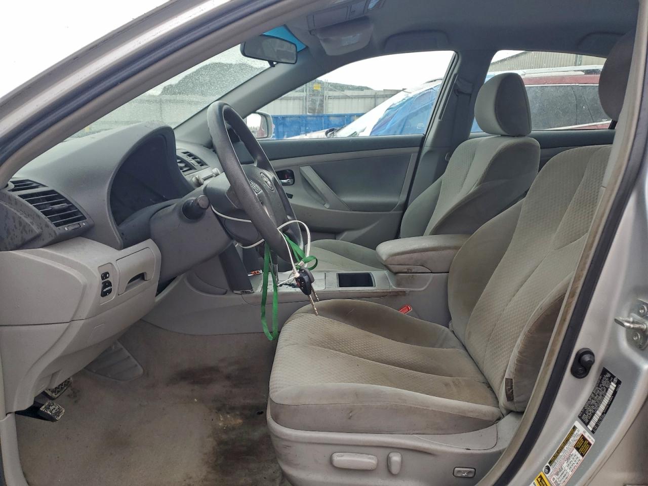 2009 TOYOTA CAMRY BASE photo 7