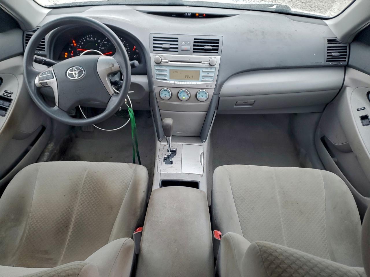 2009 TOYOTA CAMRY BASE photo 8
