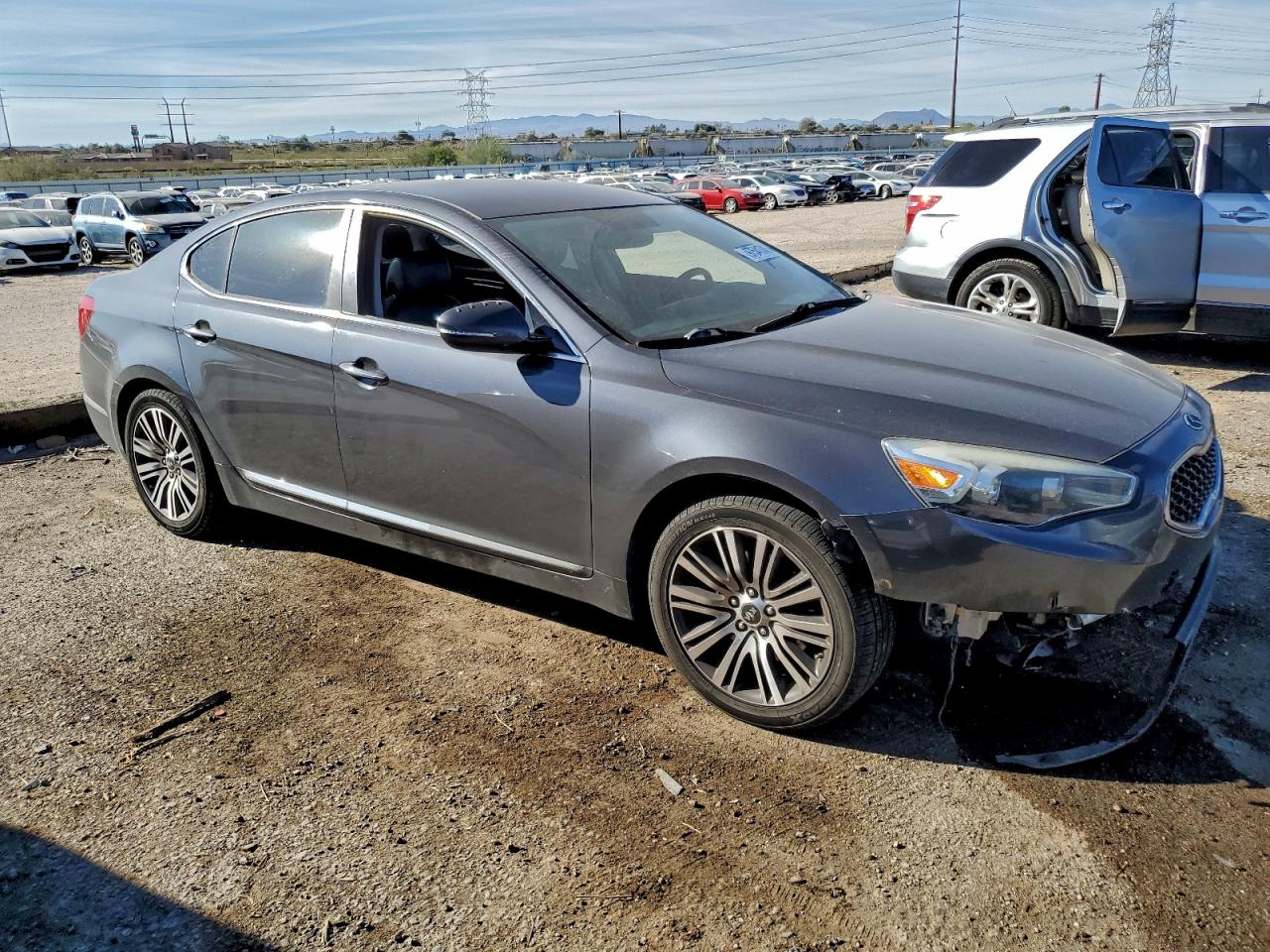 2014 KIA CADENZA PREMIUM photo 4
