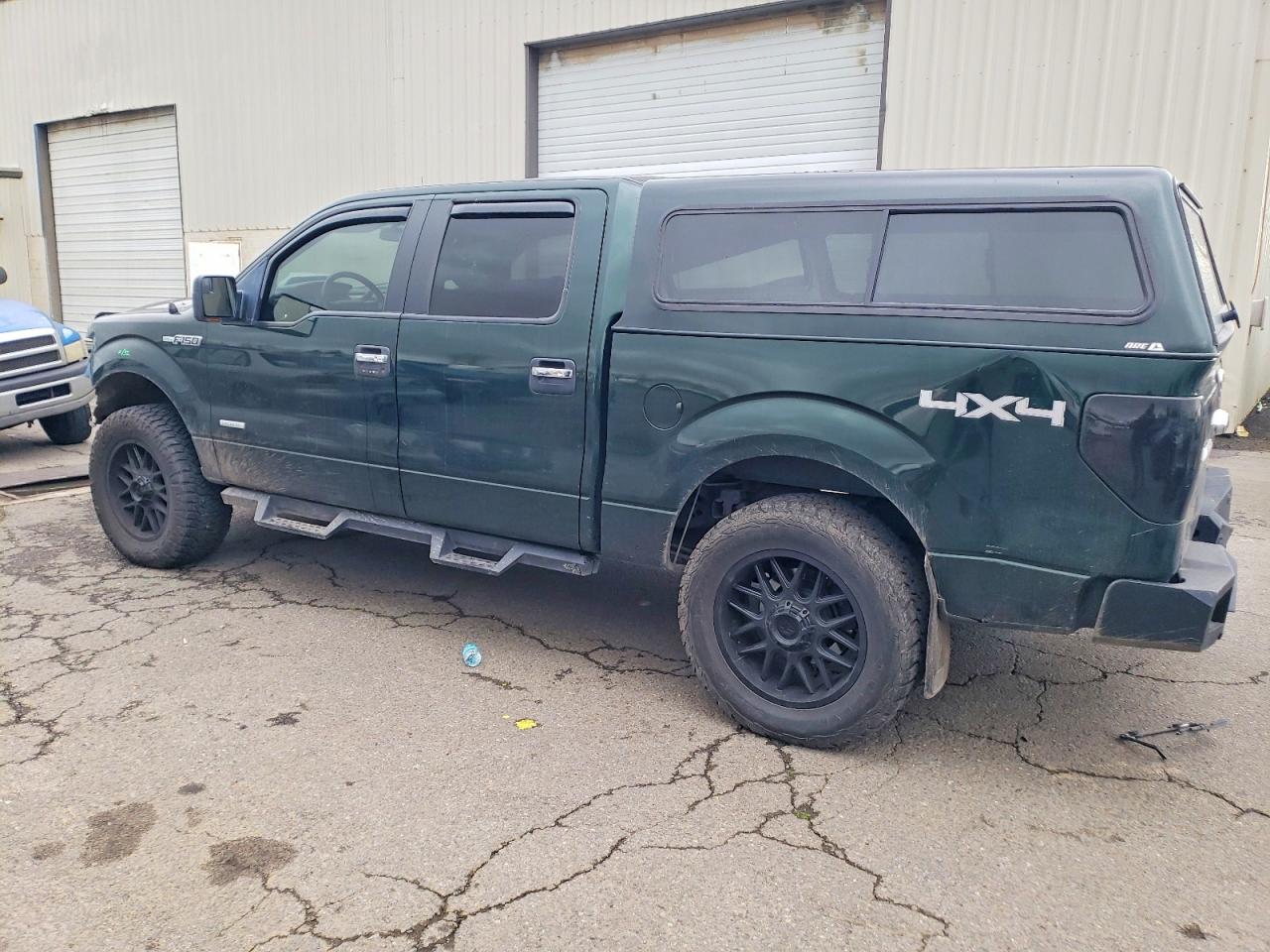 2013 FORD F150 SUPERCREW photo 2