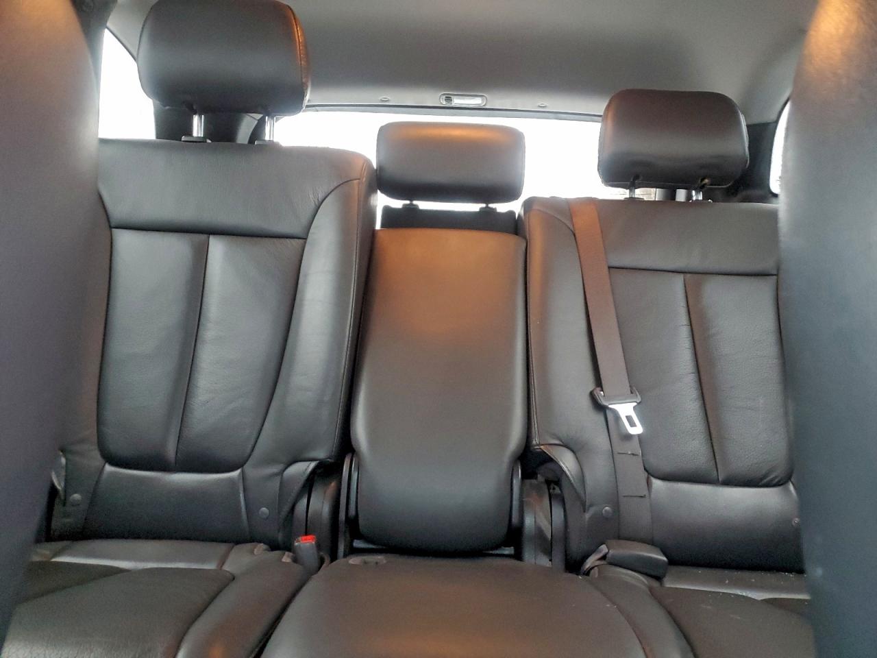2010 HYUNDAI SANTA FE SE photo 10