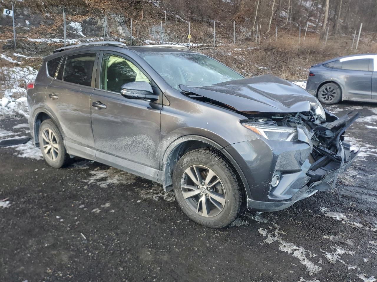 2018 TOYOTA RAV4 ADVENTURE photo 4