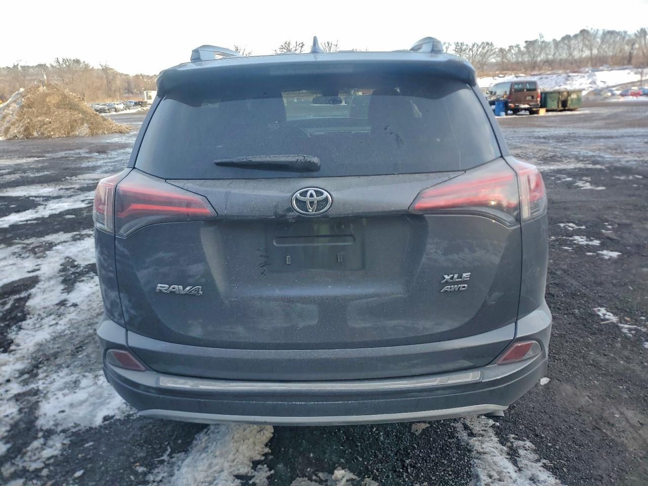 2018 TOYOTA RAV4 ADVENTURE photo 6