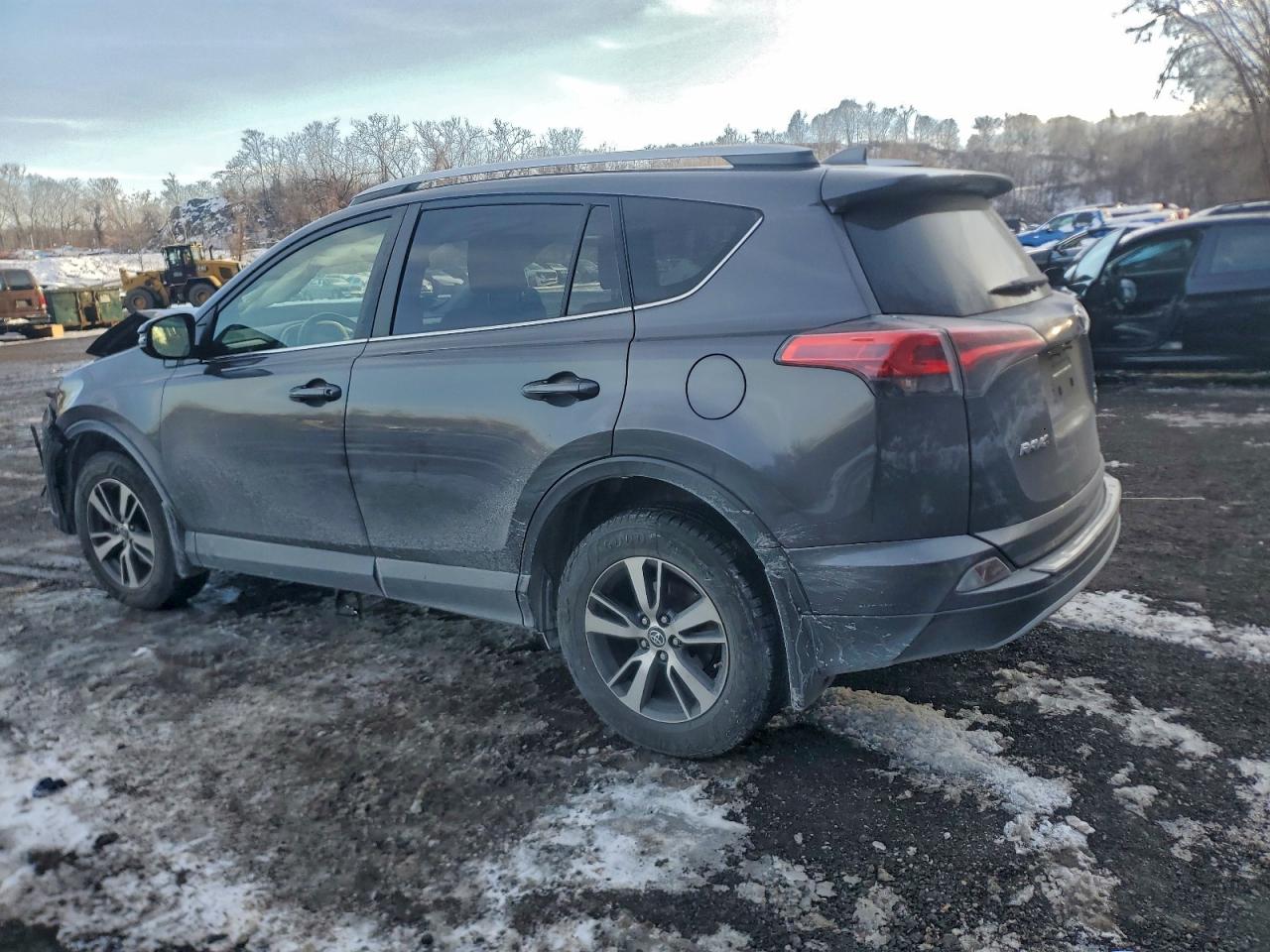 2018 TOYOTA RAV4 ADVENTURE photo 2