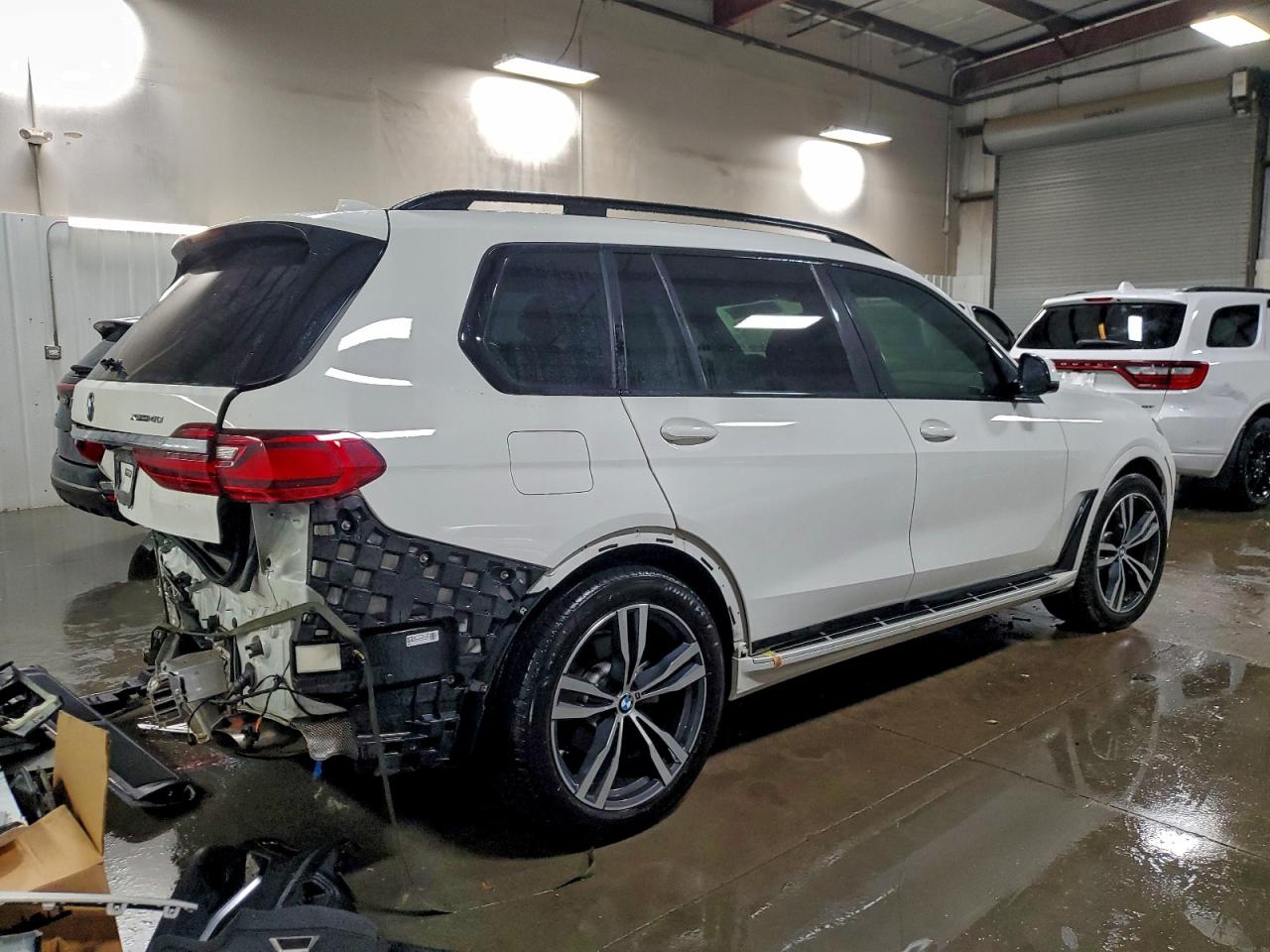 2020 BMW X7 XDRIVE40I photo 3