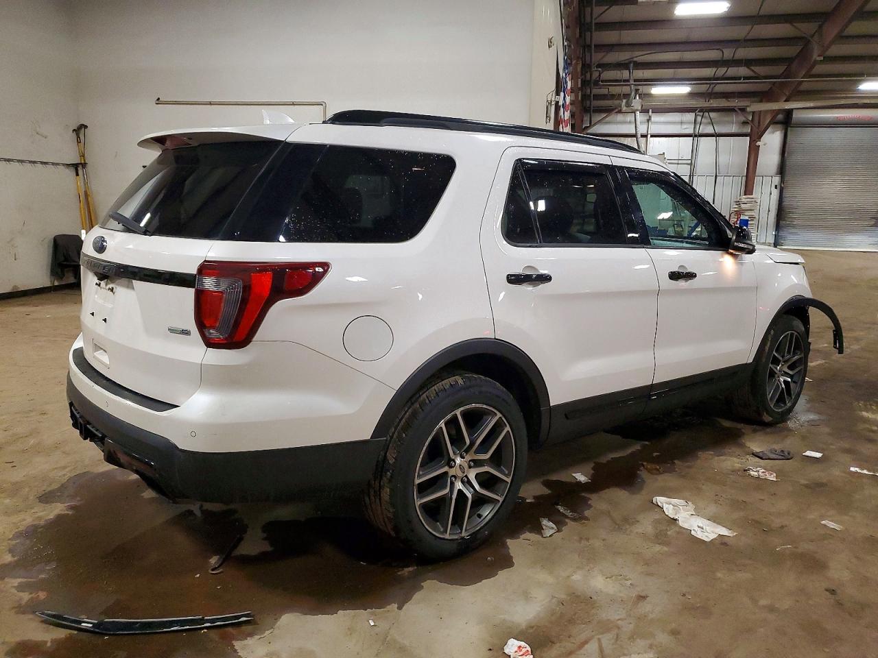 2017 FORD EXPLORER SPORT photo 5