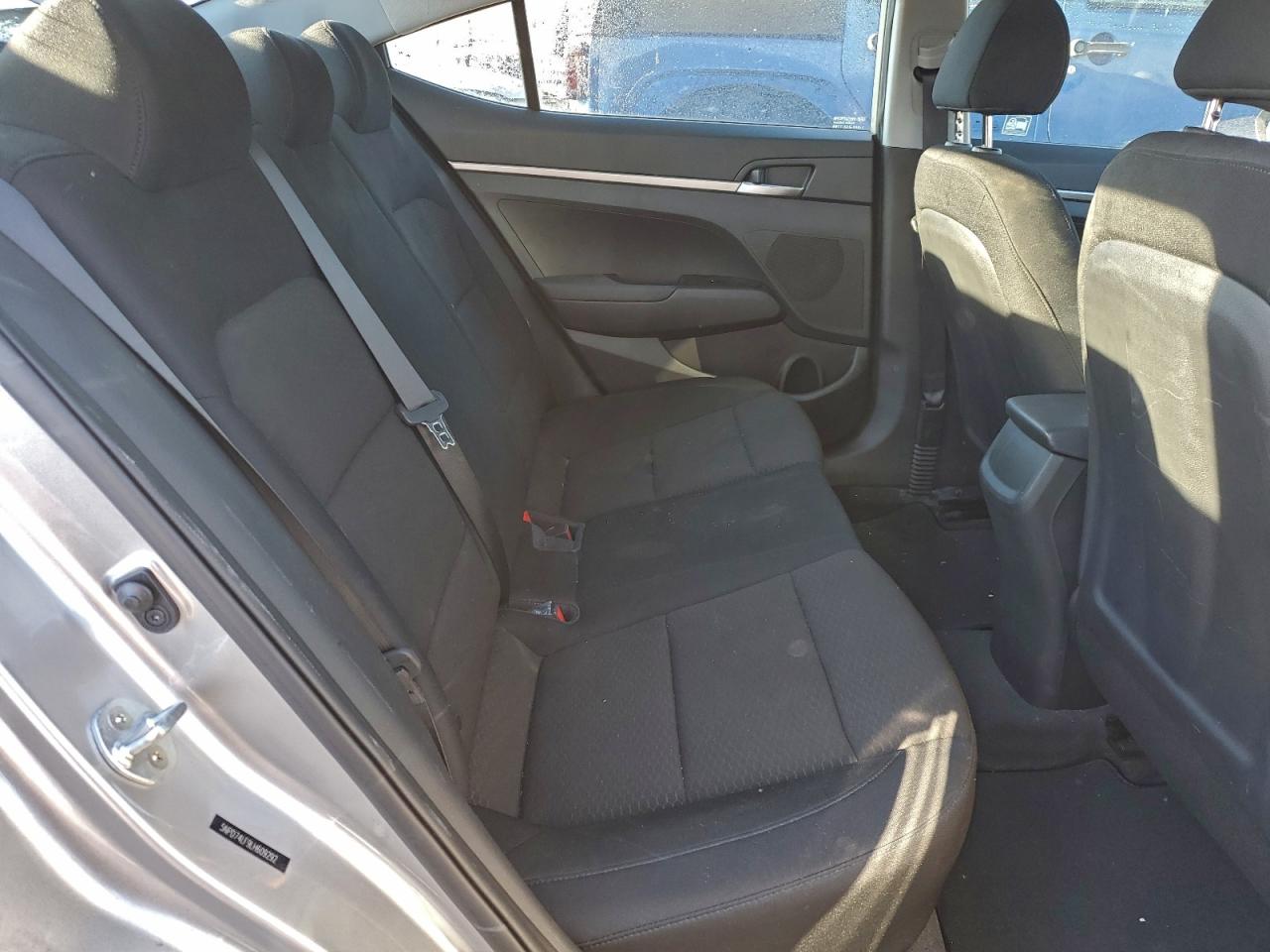 2020 HYUNDAI ELANTRA SE photo 10