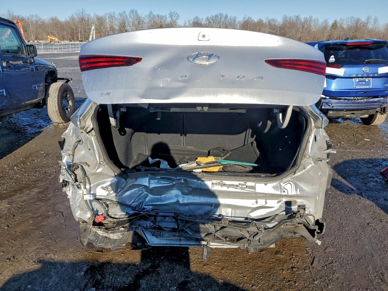 2020 HYUNDAI ELANTRA SE photo 6