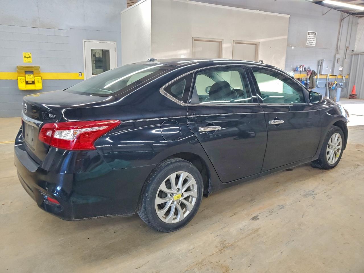 2018 NISSAN SENTRA S photo 3