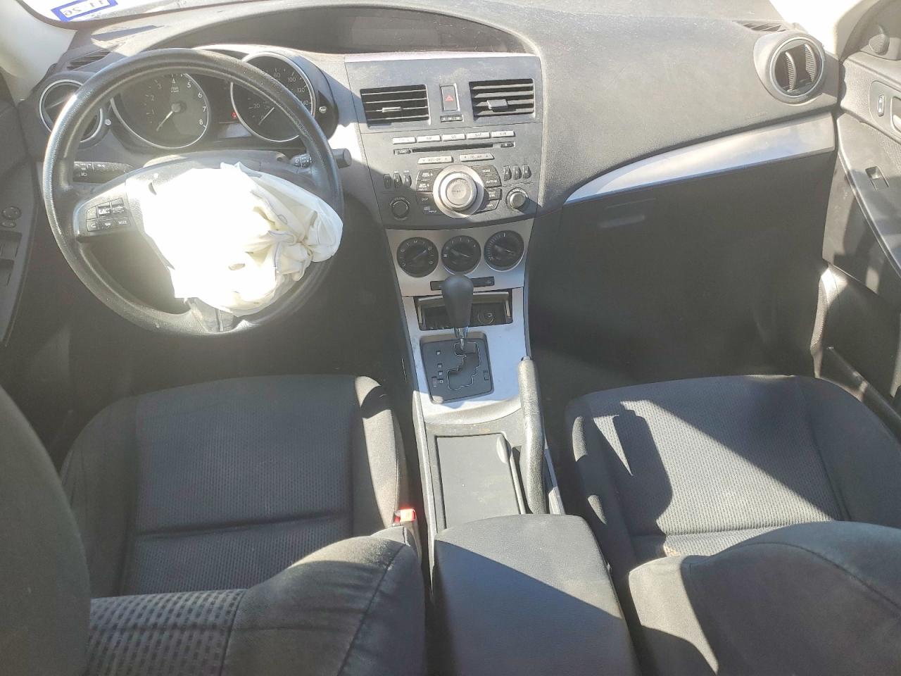 2010 MAZDA 3 I photo 8