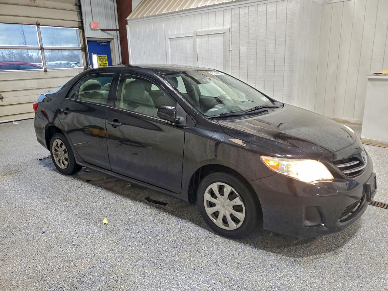 2013 TOYOTA COROLLA BASE photo 4
