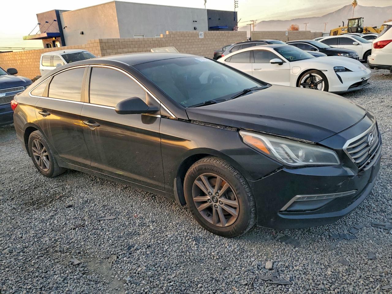 2015 HYUNDAI SONATA SE photo 4
