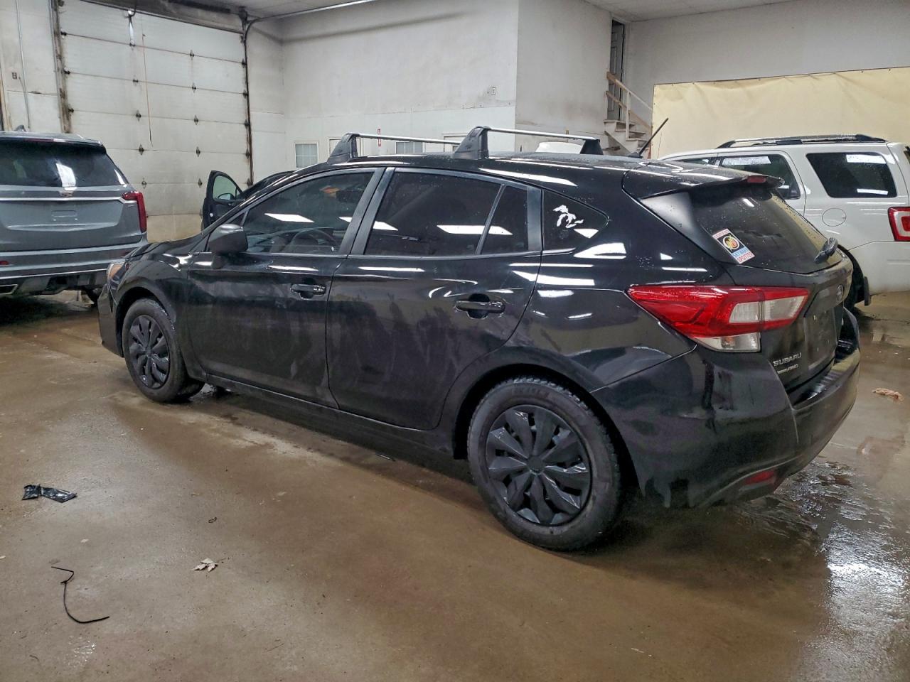 2019 SUBARU IMPREZA photo 2