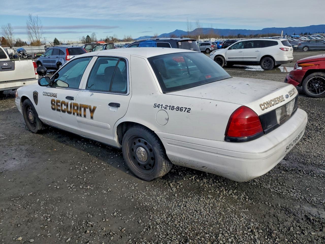 2004 FORD CROWN VICTORIA POLICE INTERCEPTOR photo 2