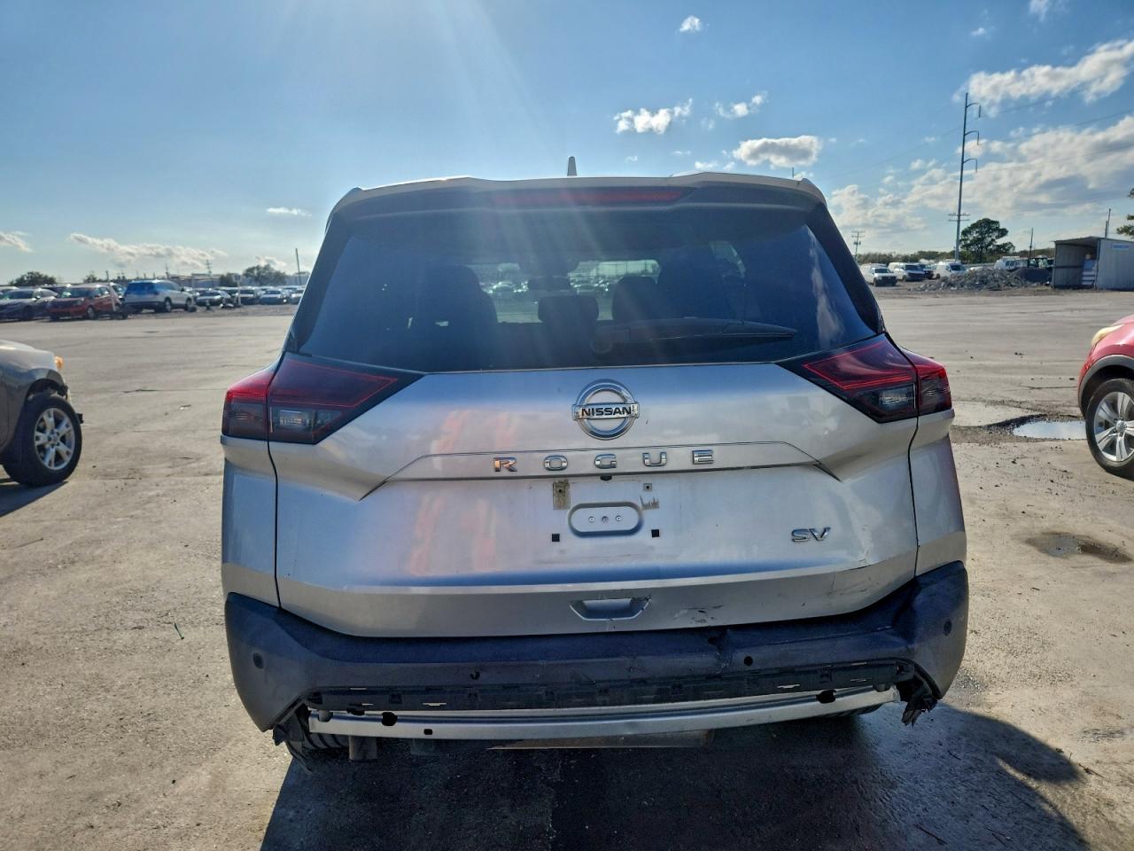 2021 NISSAN ROGUE SV photo 16