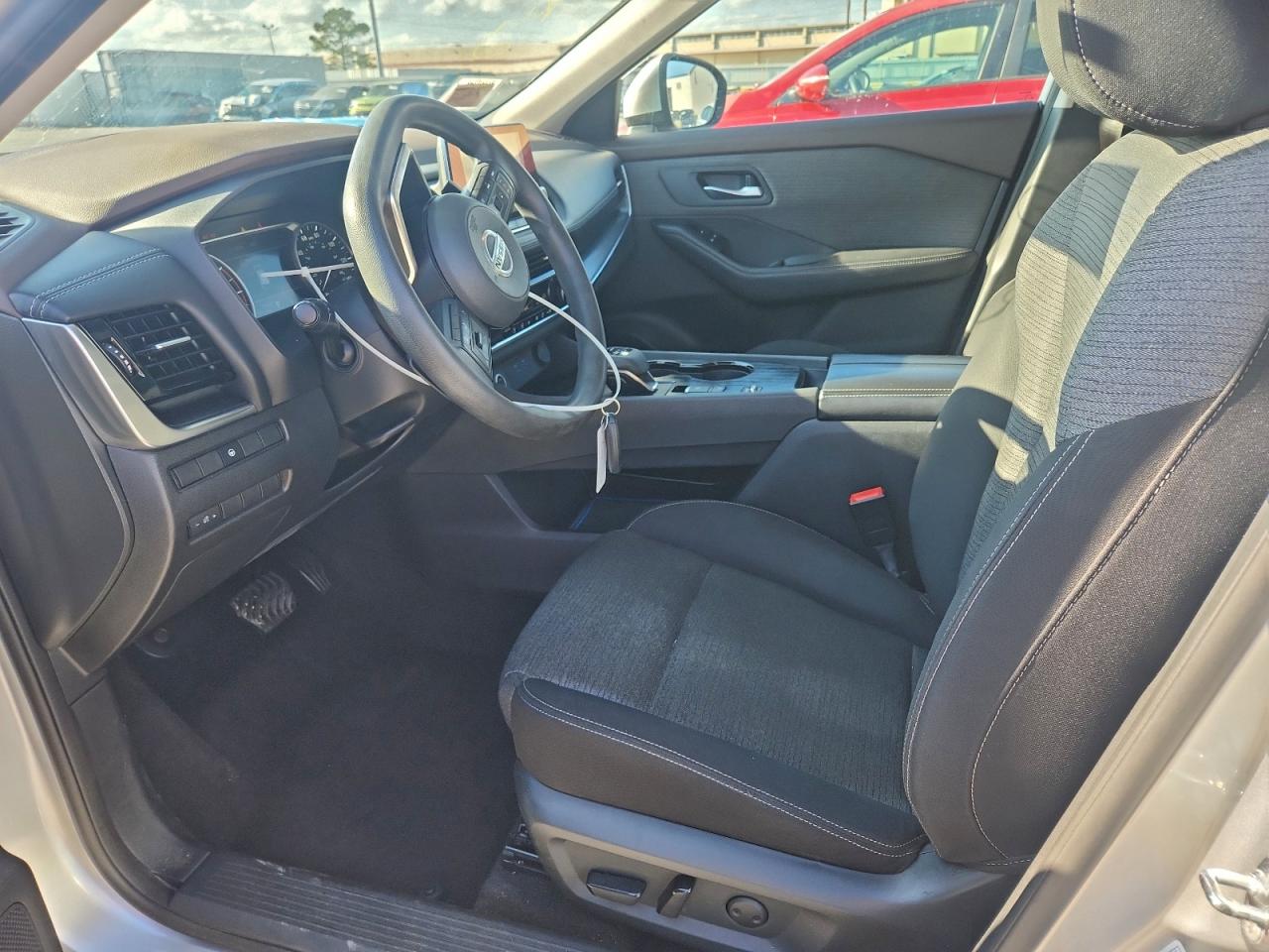 2021 NISSAN ROGUE SV photo 19