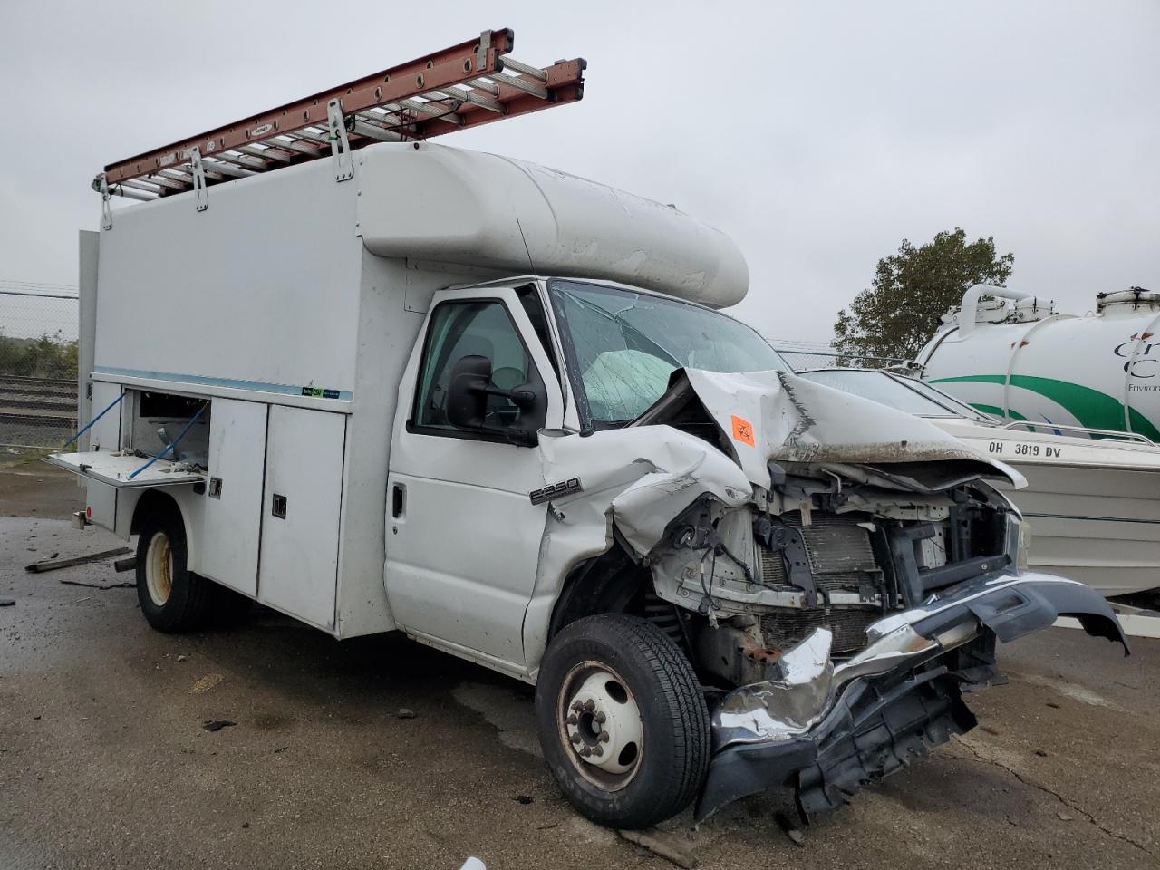 2011 FORD ECONOLINE E350 SUPER DUTY CUTAWAY VAN photo 4