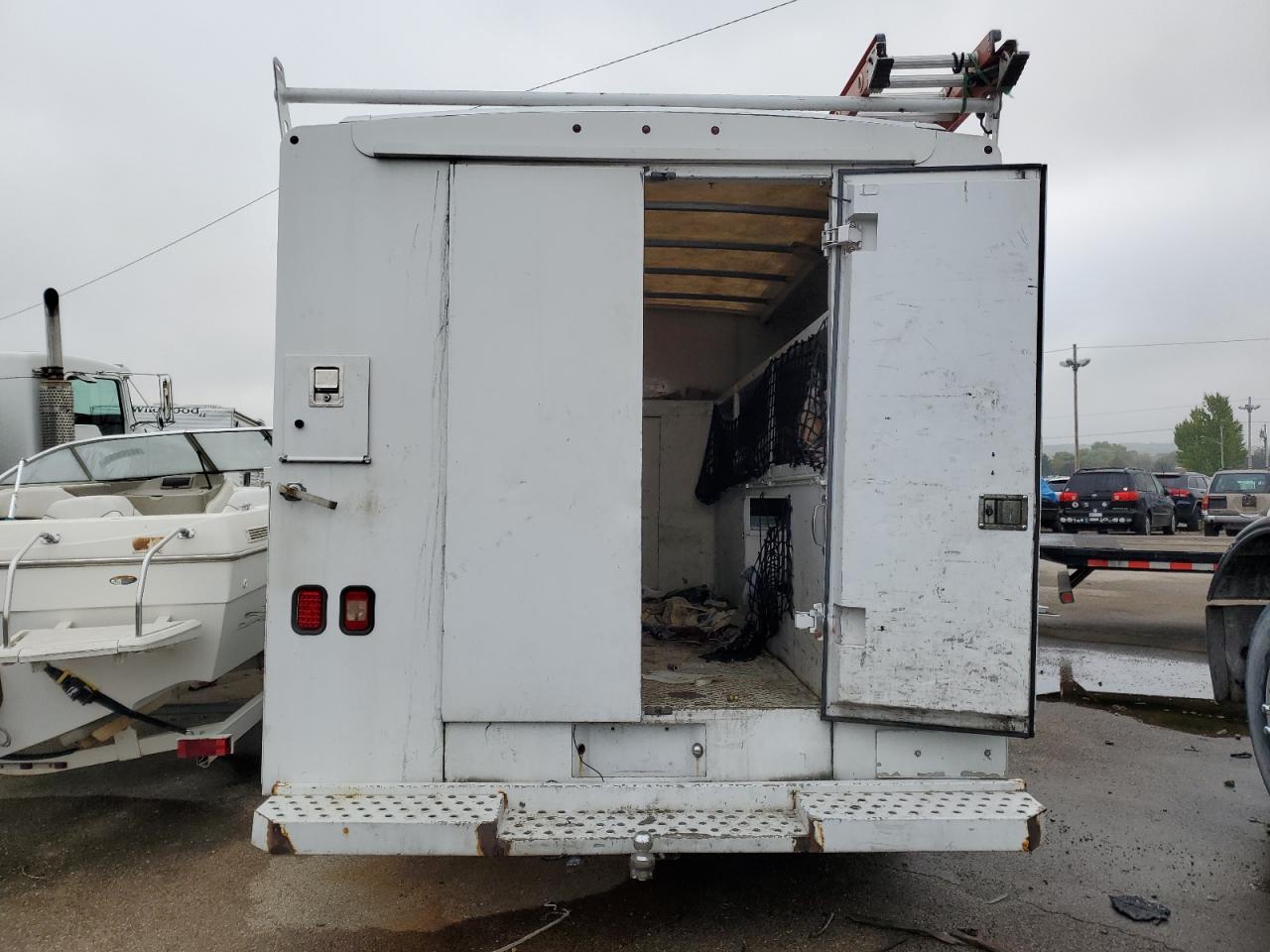 2011 FORD ECONOLINE E350 SUPER DUTY CUTAWAY VAN photo 6